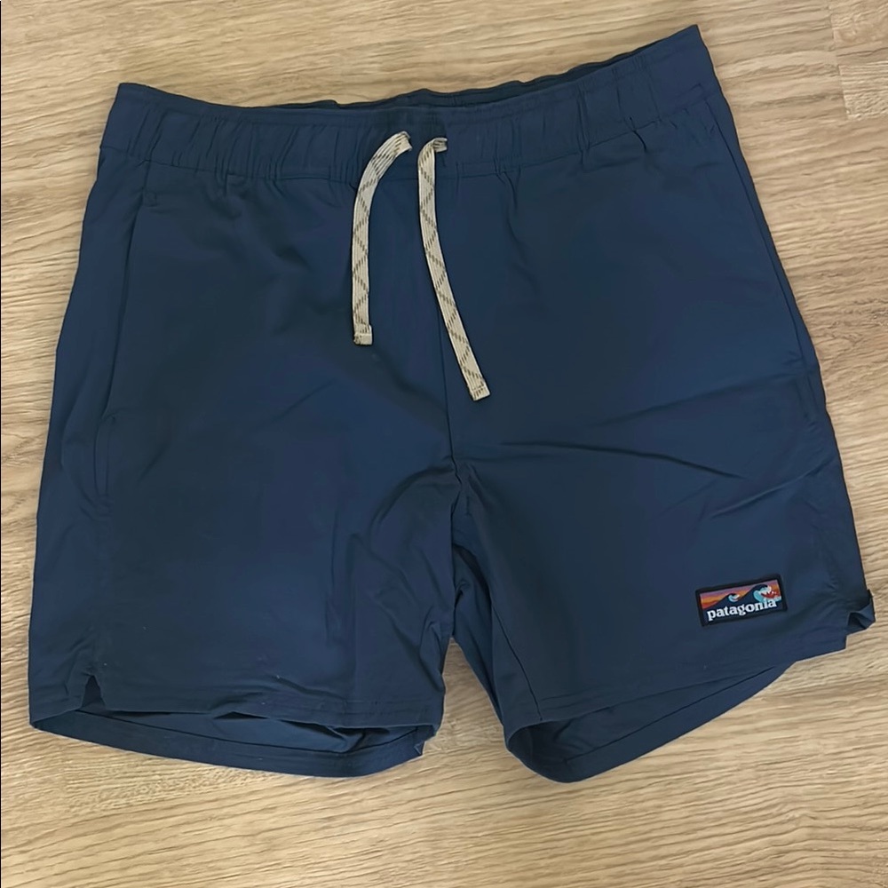 Patagonia Men's Stretch Wavefarer Volley Shorts 16in.